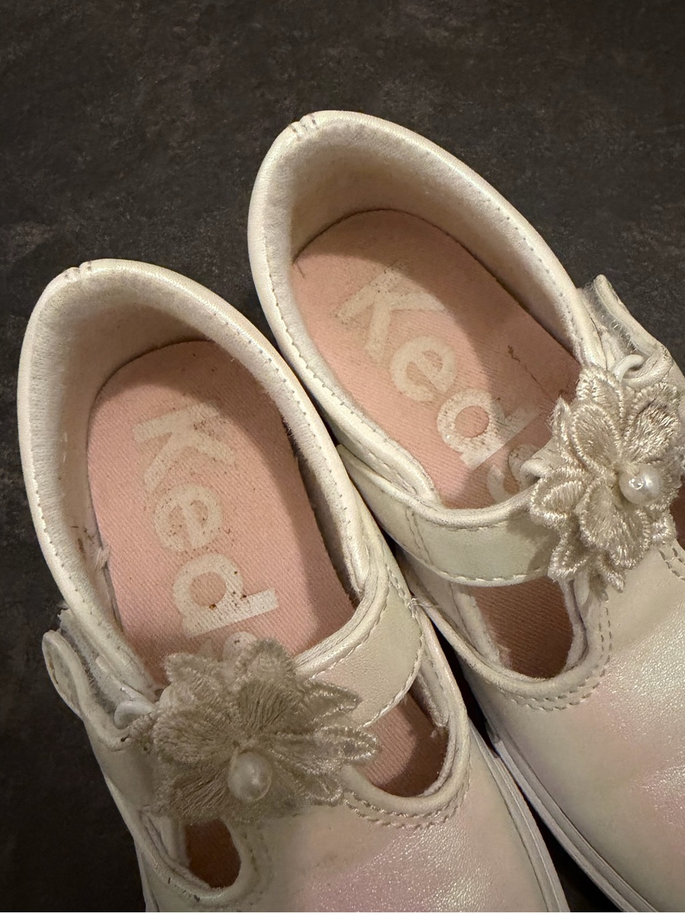 Keds Ivory Pearl Flower Strap Mary Jane Kids Shoes - Picture 4 of 7